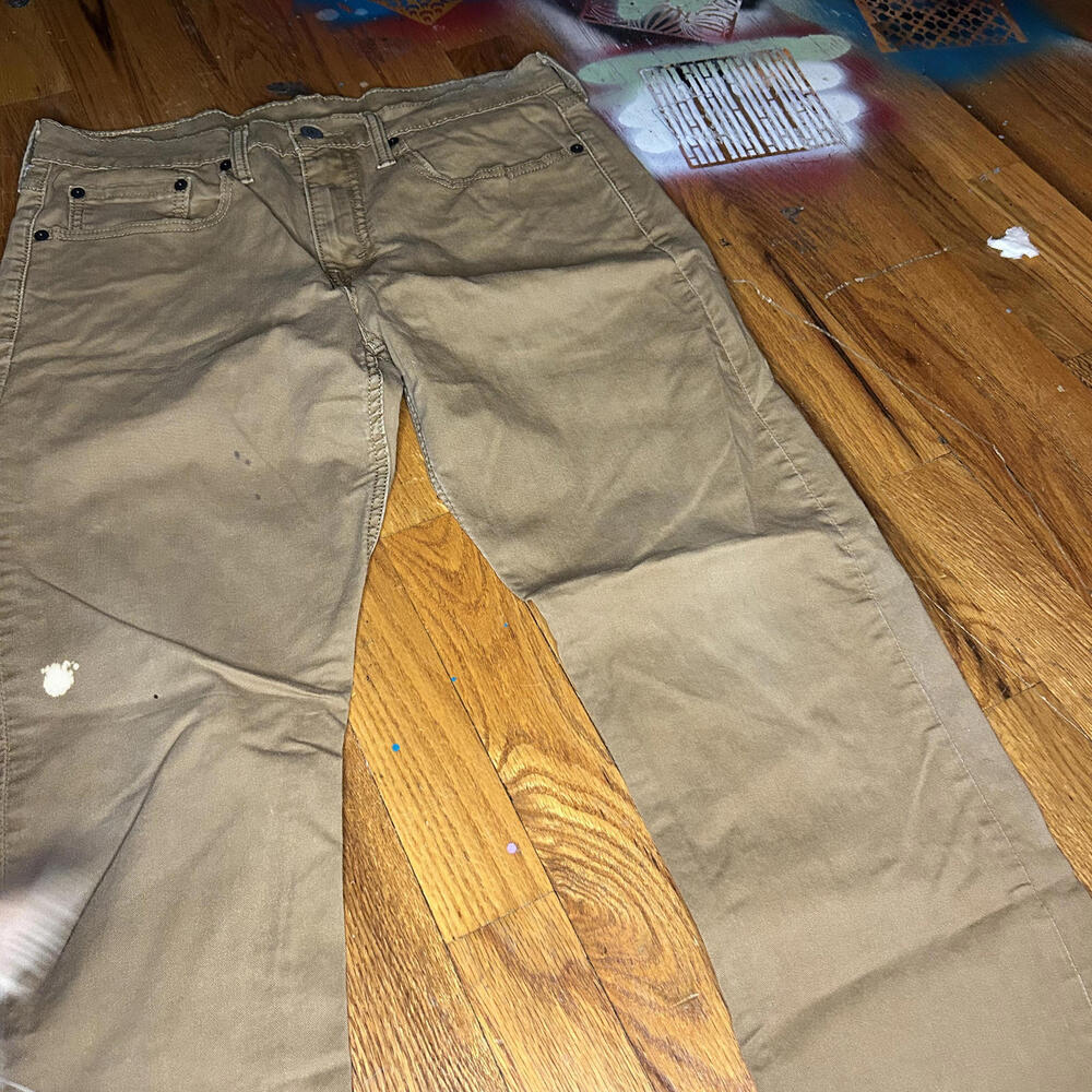 Levi's 502 Men's Khaki Pants - Casual Cool w Splash of Fresh